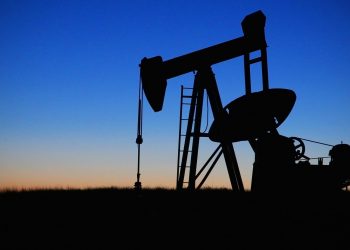 Scumpire BRUSCĂ a petrolului | Creștere de 5% într-o singură zi