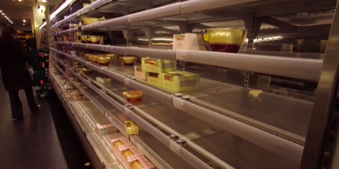 Brexitul duce la lipsuri în unele supermarketuri | Rafturi goale în raioanele de fructe și legume