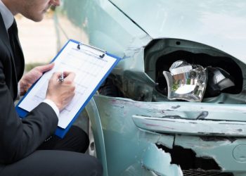 Două companii de asigurări, AMENDATE pentru că au înârziat plata despăgubirilor | Amenzi de aproape 1 MILION de lei aplicate de ASF