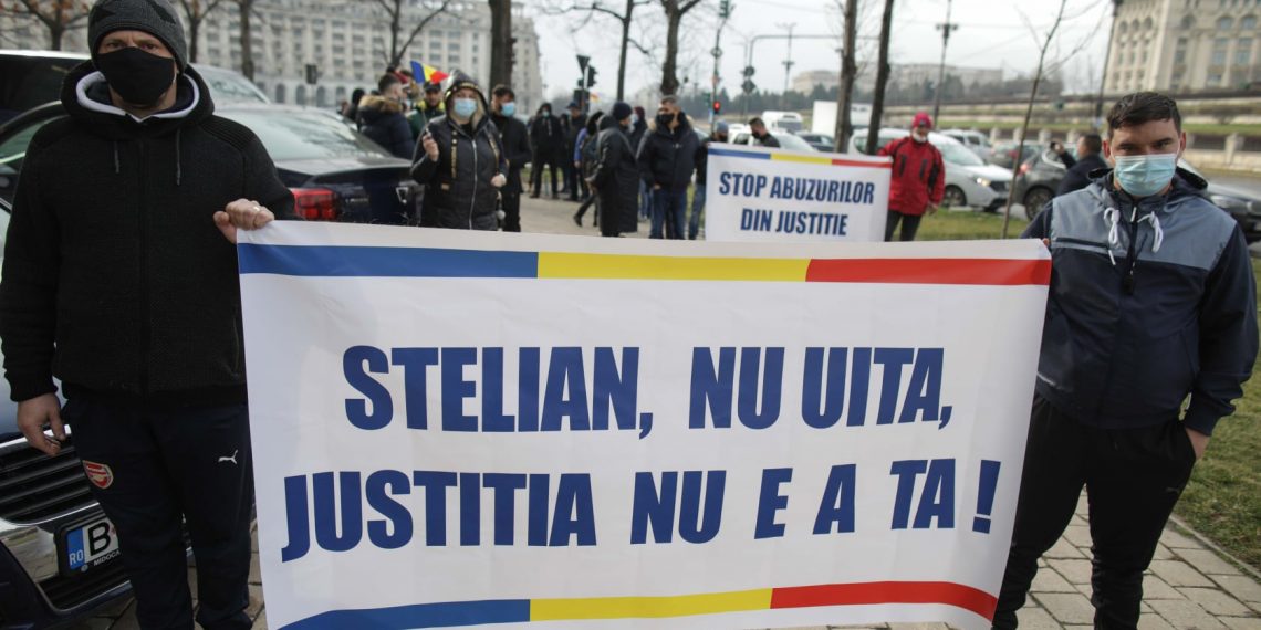 Protest spontan împotriva desființării Secției Speciale