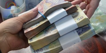 Prejudiciu URIAȘ cauzat de o gestionară de la Casa de Ajutor a Pensionarilor