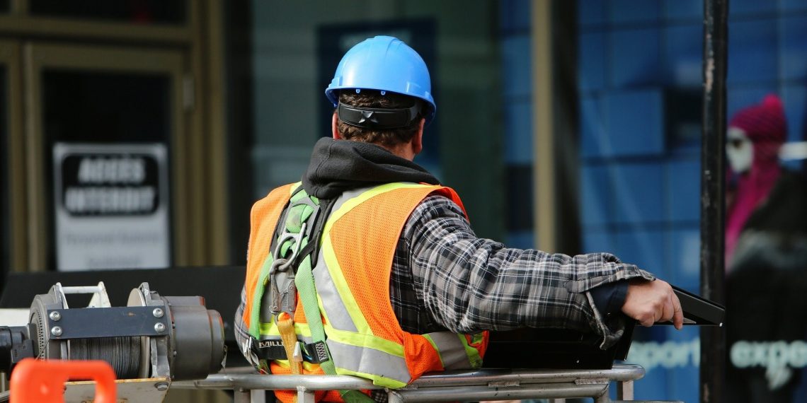 Peste 1.000 de locuri de muncă sunt disponibile în Bihor