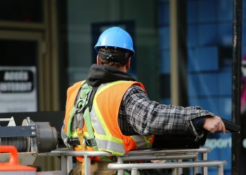 Peste 1.000 de locuri de muncă sunt disponibile în Bihor