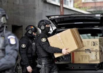 Percheziții în Bihor și alte județe din țară privind măștile contrafăcute care au ajuns în spitale