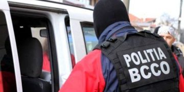 Sătmăreni acuzați de spălarea de bani proveniți din exploatarea unor moldoveni, percheziționați de DIICOT