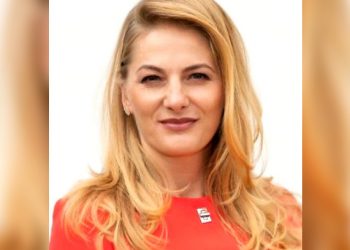 INTERVIURILE BihorJust | Dana Lucian, director al agenției de turism Lucon, despre turismul în pandemie, lipsa unui sprijin din partea Guvernului și apărarea intereselor turiștilor