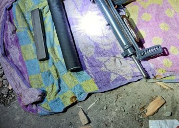 Un inculpat a oferit 2500 de euro pentru ascunderea unei ARME AUTOMATE, ca să scape de pedeapsă | DIICOT l-a prins după ce a făcut un denunț mincinos