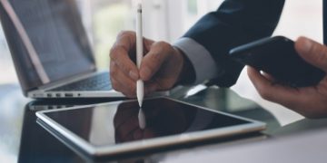 Ministrul Muncii: Semnătura electronică în contractele de muncă trebuie să devină treptat o regulă