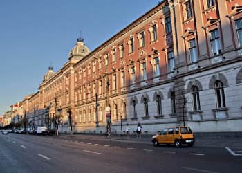 Sesizare prealabilă pentru dezlegarea unei chestiuni de drept în procedura CONTESTAȚIEI LA EXECUTARE