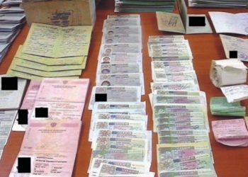 FALSIFICATORI de documente de identitate, condamnați definitiv la ÎNCHISOARE | La serviciile lor au apelat urmăriți general ori suspecți de TERORISM