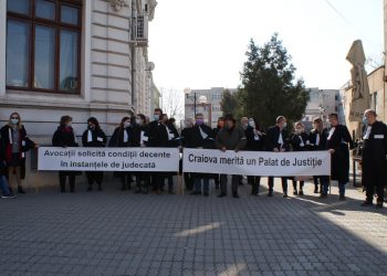 PROTEST al avocaților pentru un Palat de Justiție promis de 30 de ani