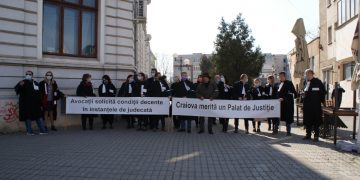 PROTEST al avocaților pentru un Palat de Justiție promis de 30 de ani