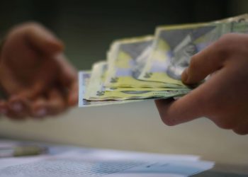 Peste 43.000 de bihoreni, plătiți cu salariul MINIM | Bihorul e pe locul 3 în topul național al salariaților cu venitul cel mai mic