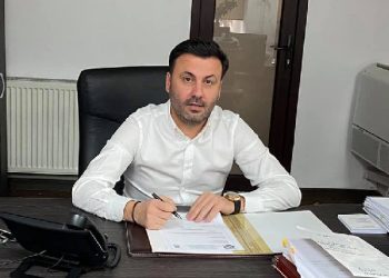 Șeful unei direcții de drumuri, propus pentru ARESTARE pentru folosirea unei diplome de studii falsificate | Aproape 1.000.000 de lei ar fi încasat din salarii în 7 ani