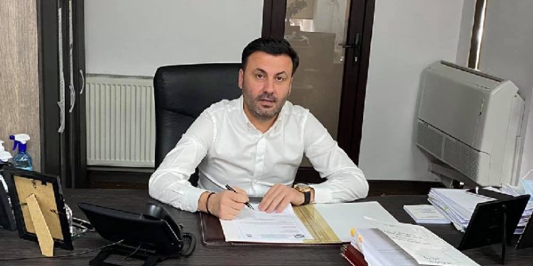 Șeful unei direcții de drumuri, propus pentru ARESTARE pentru folosirea unei diplome de studii falsificate | Aproape 1.000.000 de lei ar fi încasat din salarii în 7 ani