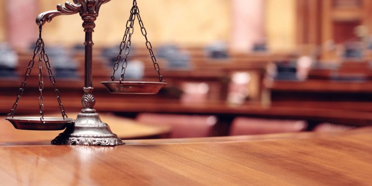 Presiunile cu care se confruntă avocații din România, detaliate în Raportul întocmit de Consiliul Barourilor din Europa privind statul de drept
