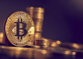 Bitcoin bate încă un RECORD și a depășit 62.000 de dolari