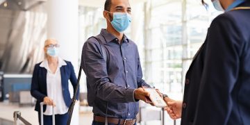 Parlamentul European a decis: ”certificatul UE COVID-19” va fi valabil 12 luni și trebuie să faciliteze libera circulație fără discriminare