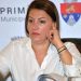 Secretara de primărie acuzată de trafic de influență a fost ARESTATĂ alături de soțul ei și un administrator de firmă