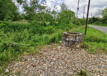 Femeie de 43 de ani, găsită într-o fântână din Bihor | Medicii nu au mai putut să o salveze