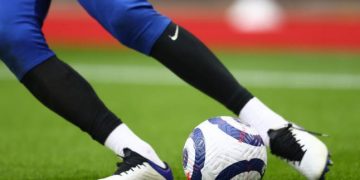 Dosar de CORUPȚIE în fotbalul românesc | Trei oficiali ai clubului UTA, trimiși în judecată pentru că ar fi încercat să CUMPERE meciuri și un arbitru