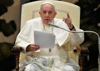Cardinalii și episcopii vor putea fi judecați de Tribunalul penal laic al Vaticanului | Papa Francisc le-a ridicat imunitatea în fața acestei instanțe