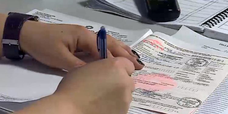 Închisoare cu suspendare pentru o doctoriță din Oradea, acuzată că a emis peste 600 de rețete false | Curtea de Apel a admis acordul de recunoaștere a vinovăției