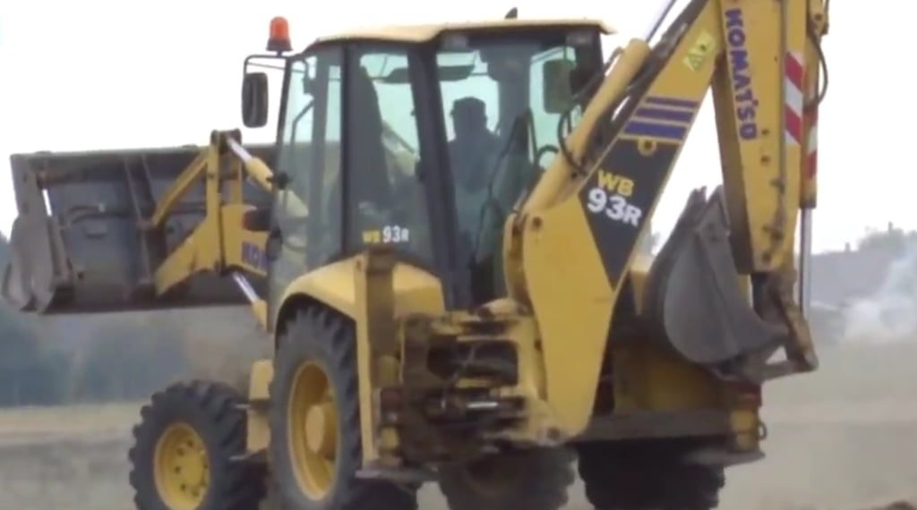 Firmă trimisă în judecată pentru că a depozitat cantități URIAȘE de deșeuri periculoase într-un spațiu închiriat de la o unitate militară și într-o pădure | Valorile maxime admise au fost depășite de 100 de ori