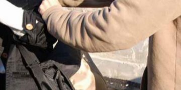 Tâlhărie în gara din Oradea | Un bărbat a fost atacat de un cuplu care i-a luat banii și telefonul