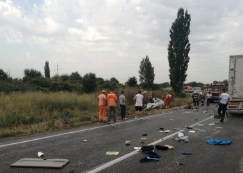 Încă un accident MORTAL la Biharia | Șoferița unui autoturism a murit în urma ciocnirii cu un autotren