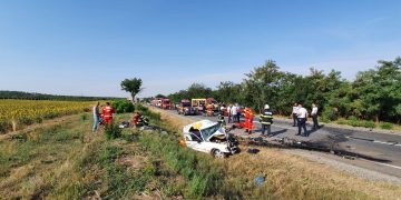 Tragedie pe șosea | Doi morți într-un grav accident, pe DN 19, în Biharia. Printre ei și un copil de 6 ani