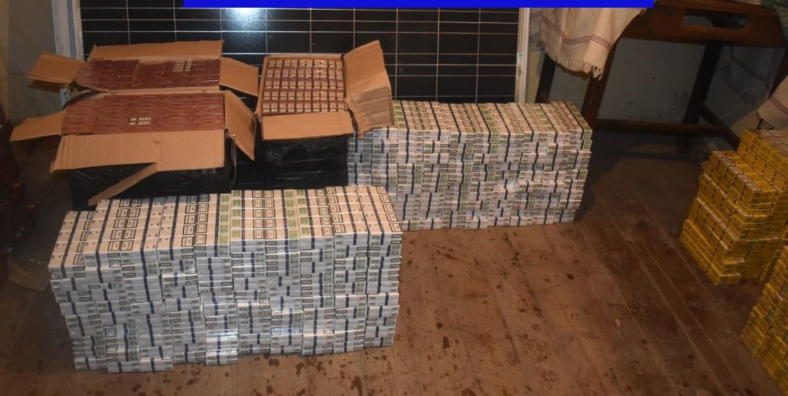 FOTO | Zeci de PERCHEZIȚII în Bihor și alte două județe, în cazul unor contrabandiști cu țigări. 4 persoane au fost propuse pentru ARESTARE