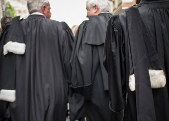 Procesul de terorism în care avocații părților civile vor CEDA o parte din venitul lor către avocații inculpaților