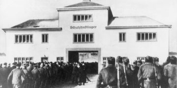 Un bărbat de 100 de ani, trimis în judecată pentru complicitate la 3500 de crime | A fost gardian într-un lagăr de concentrare