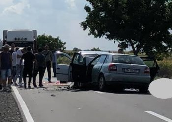 FOTO-VIDEO. Accident mortal pe DN 19E, între Marghita și Biharia | O persoană a murit în urma ciocnirii a două autoturisme. Alte 4 pasageri sunt răniți