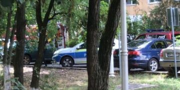 Incident grav în Oradea | Un copil de 8 ani a căzut în gol de la etajul al treilea al unui bloc
