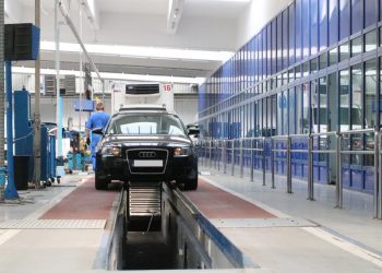 RAR: 3 din 4 mașini second hand din România au kilometrajul modificat | Cum poate fi verificat numărul real de kilometri