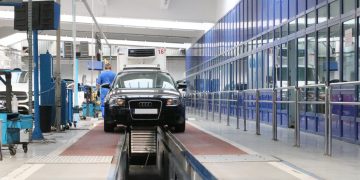 RAR: 3 din 4 mașini second hand din România au kilometrajul modificat | Cum poate fi verificat numărul real de kilometri