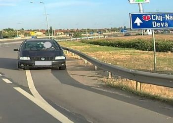 Gestul șoferilor care circulau pe contrasens, pe autostradă, copiat de un bihorean | A fost surprins încercând să intre pe sens INTERZIS, pe centura Oradei