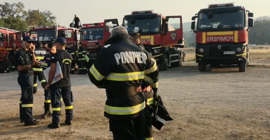 VIDEO. Prima misiune în Grecia a pompierilor români, printre care și doi bihoreni, a început duminică dimineață, în zona Spathari