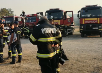 VIDEO. Prima misiune în Grecia a pompierilor români, printre care și doi bihoreni, a început duminică dimineață, în zona Spathari