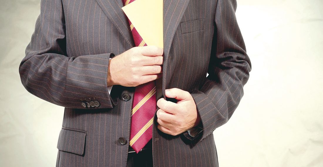 RIL declarat de Parchetul General | Cine este competent să cerceteze un abuz în serviciu dacă paguba este mai mică de 200.000 de euro și valoarea bunului sau a sumei ce fac obiectul infracțiunii e mai mare de 10.000 de euro