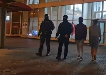 Percheziții DIICOT la sediul unui ziar online care a publicat imagini explicite cu o minoră agresată sexual