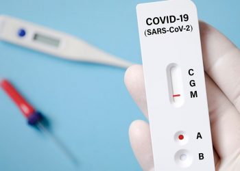 Candidații la admiterea la INM și Magistratură, care au temperatură peste 37,3 sau alte simptome respiratorii, vor fi supuși unui test rapid antigen | Ce se întâmplă dacă refuză