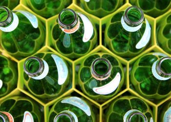 Garanție de 50 de bani pentru fiecare flacon sau sticlă de băutură cumpărate | Banii vor fi recuperați după returnarea ambalajelor