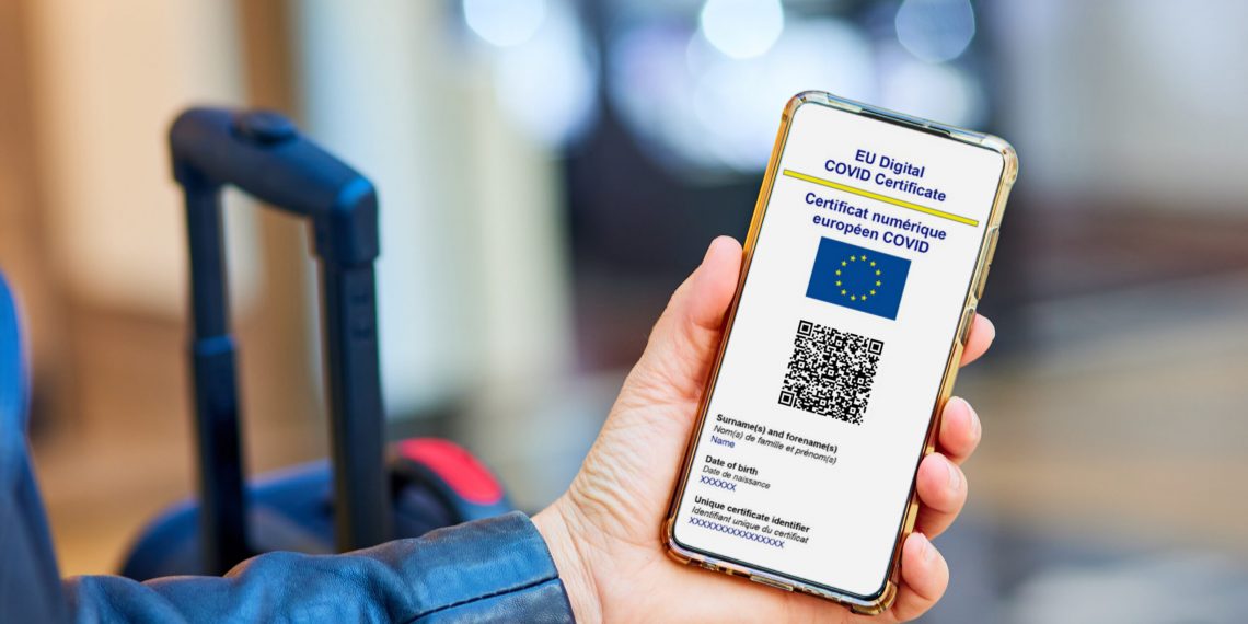 Certificate false de vaccinare, vândute pe Bitcoin sau cu plata prin Paypal | Documentele sunt oferite pe grupuri online