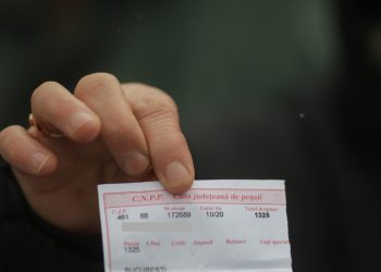 Pensionarii, în era digitală | Talonul de pensie va putea fi primit și online, pe e-mail
