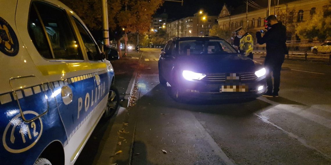 VIDEO-FOTO. Filtre ale Poliției în Oradea | Echipajele au verificat dacă este respectată carantina de noapte