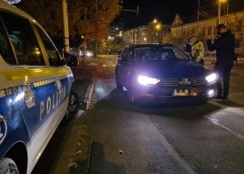 VIDEO-FOTO. Filtre ale Poliției în Oradea | Echipajele au verificat dacă este respectată carantina de noapte