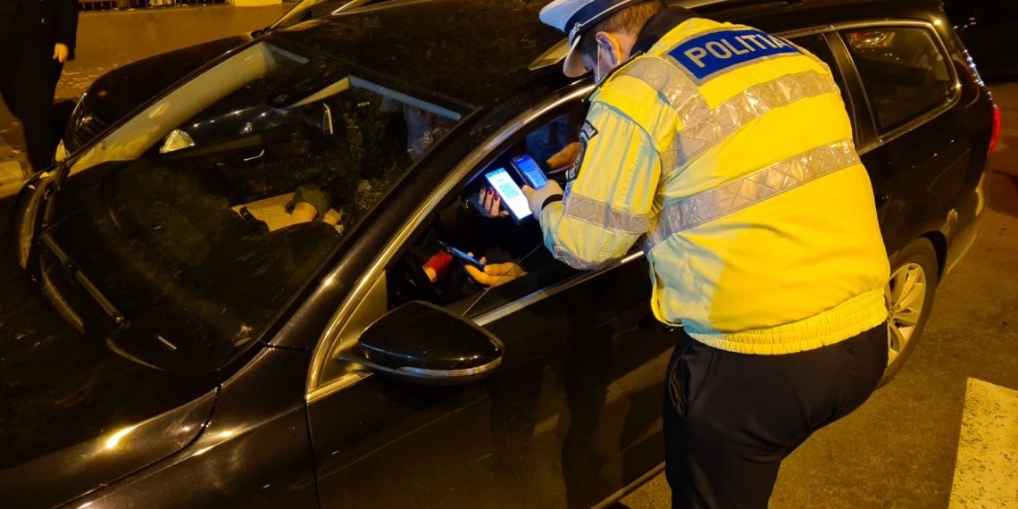 VIDEO-FOTO. Filtre ale Poliției în Oradea | Echipajele au verificat dacă este respectată carantina de noapte